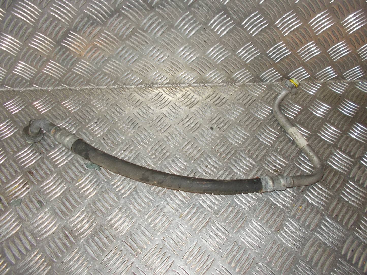 Volvo S60/V60 Aircond. Rør/Slanger Med OEM Nr. 6G9N19N602JB Fra Volvo Ophugger