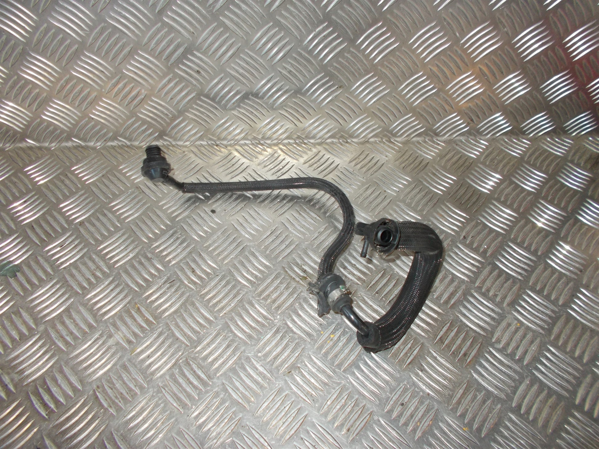 Volvo S60/V60 Vacuum Ventil Med OEM Nr. 8G9N2420AKA Fra Volvo Ophugger