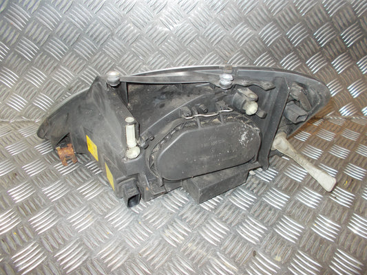 Ford Galaxy Forlygte Med OEM Nr. 1202963 Fra Ford Ophugger