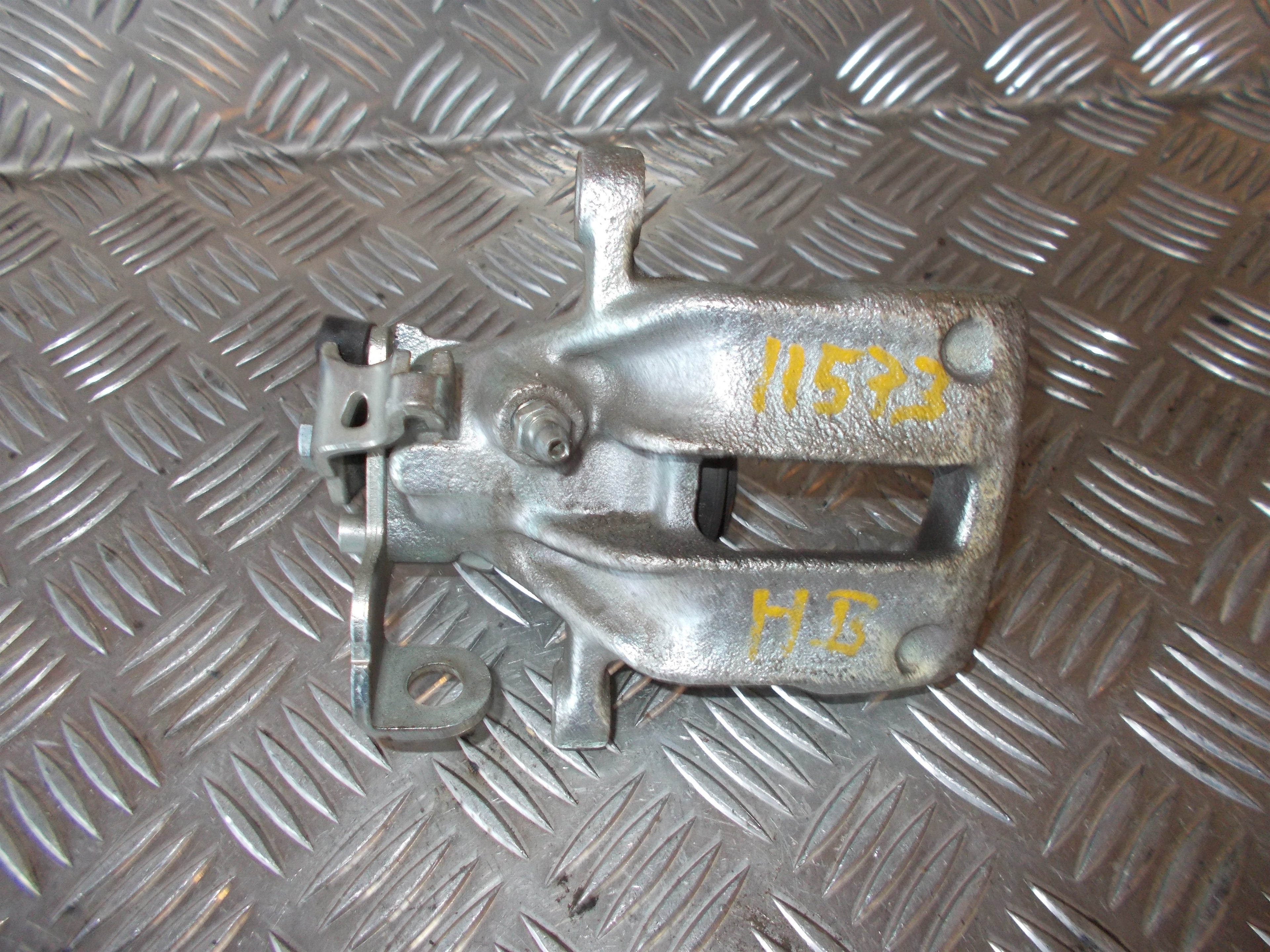 Audi 80/Cab Bremsekaliber Hb Med OEM Nr. Ophugger Fra Audi Ophugger