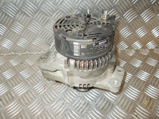 Audi 80/CAB Generator Med OEM Nr. 0123335001 Fra Audi Ophugger