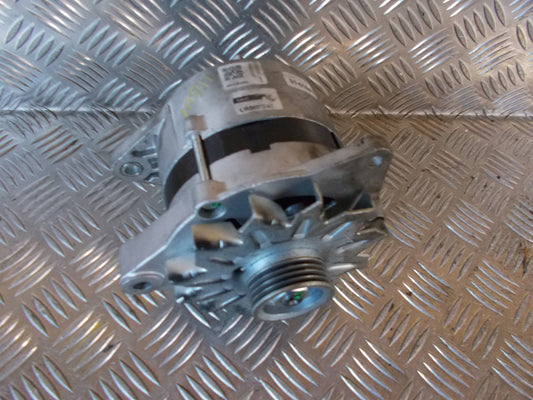 Skoda Felicia Generator Med OEM Nr. 0101586 Fra Skoda Ophugger