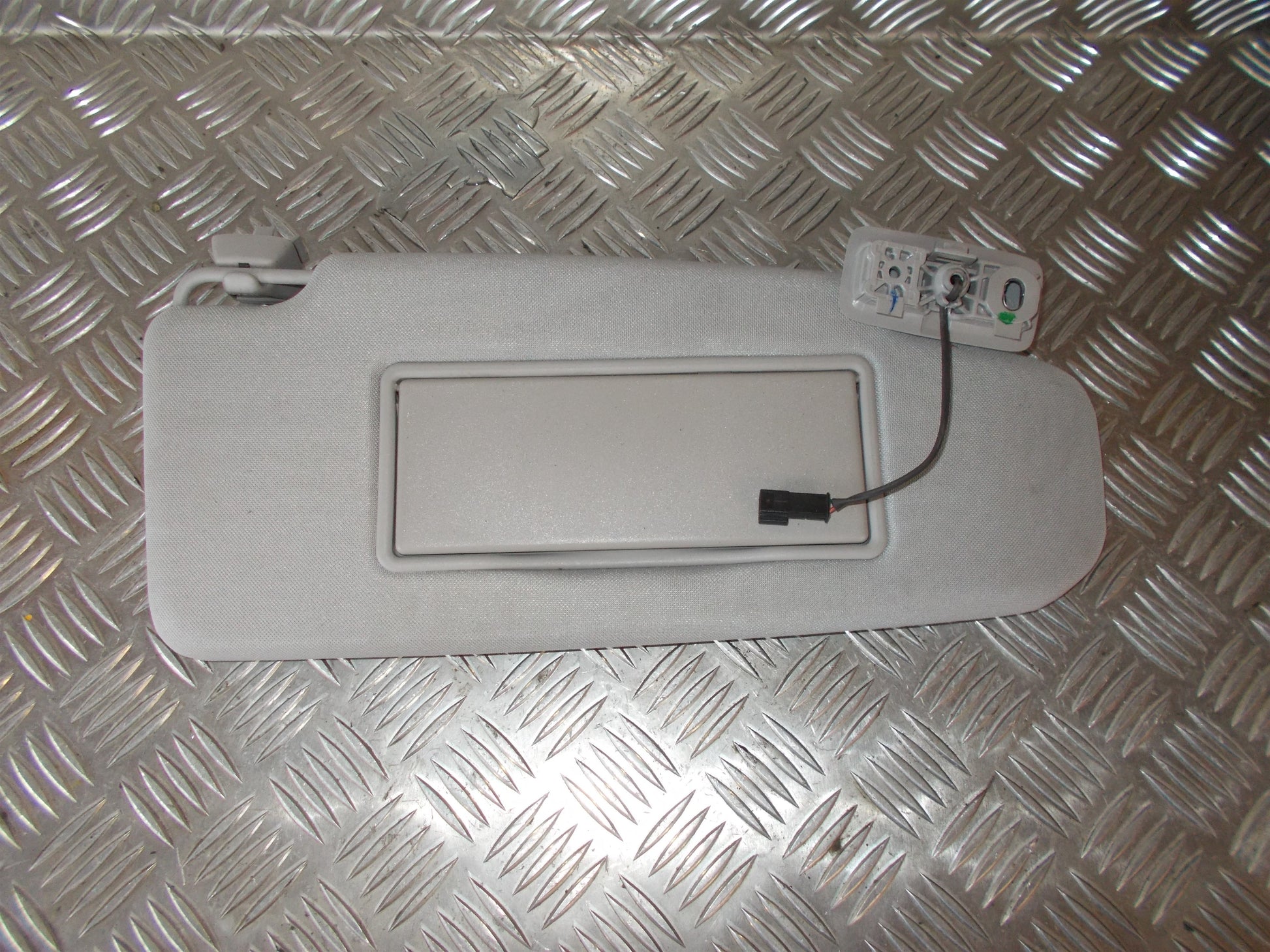 Volvo S60/V60 Solskærm Med OEM Nr. Ophugger Fra Volvo Ophugger