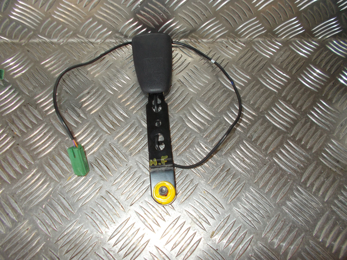 Volvo S60/V60 Seleholder (/-Lås) Med OEM Nr. 8623463 Fra Volvo Ophugger