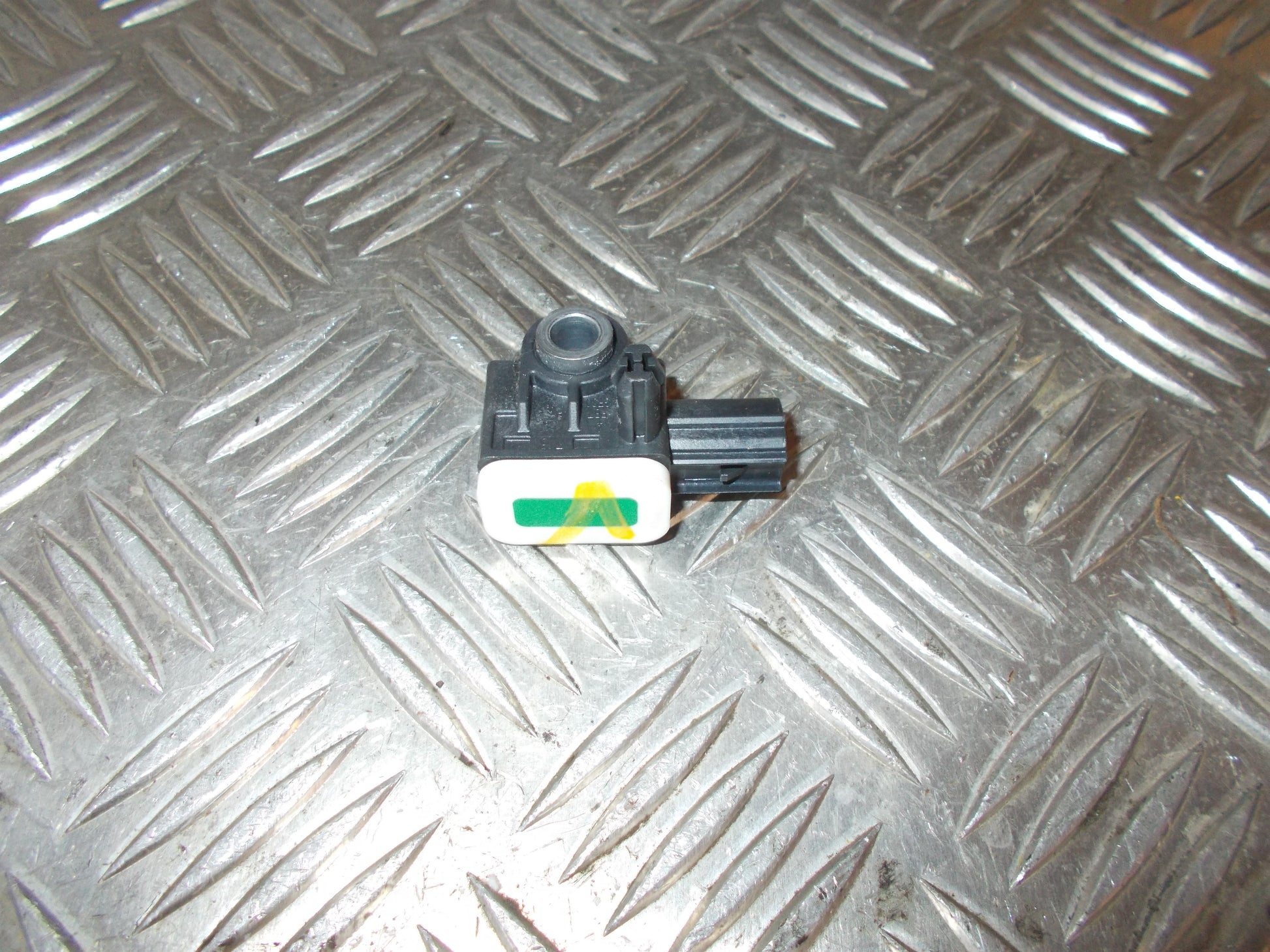 Volvo S60/V60 Airbag Føler Med OEM Nr. 5V4T14B006AA Fra Volvo Ophugger