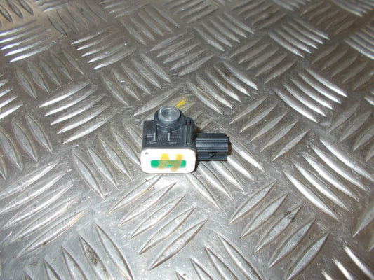 Volvo S60/V60 Airbag Føler Med OEM Nr. 8V4T14B006AA Fra Volvo Ophugger