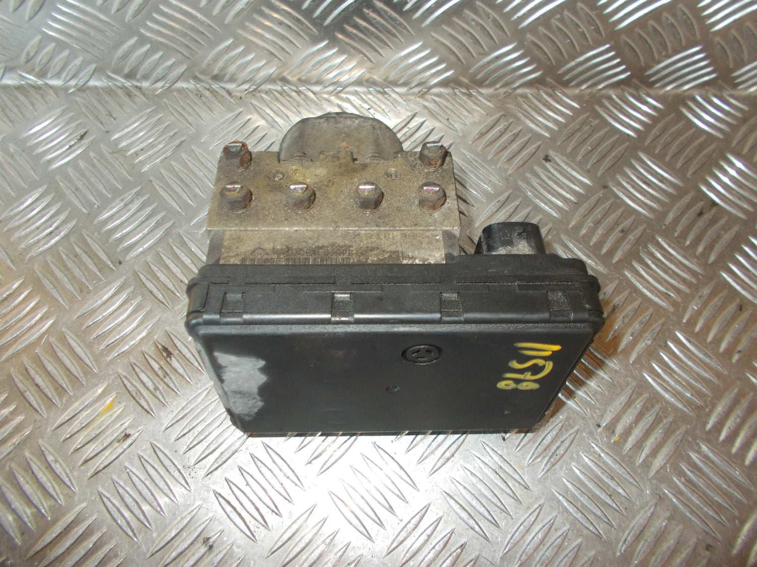 Toyota Corolla Verso ABS Pumpe Med OEM Nr. 8954113040 Fra Toyota Ophugger