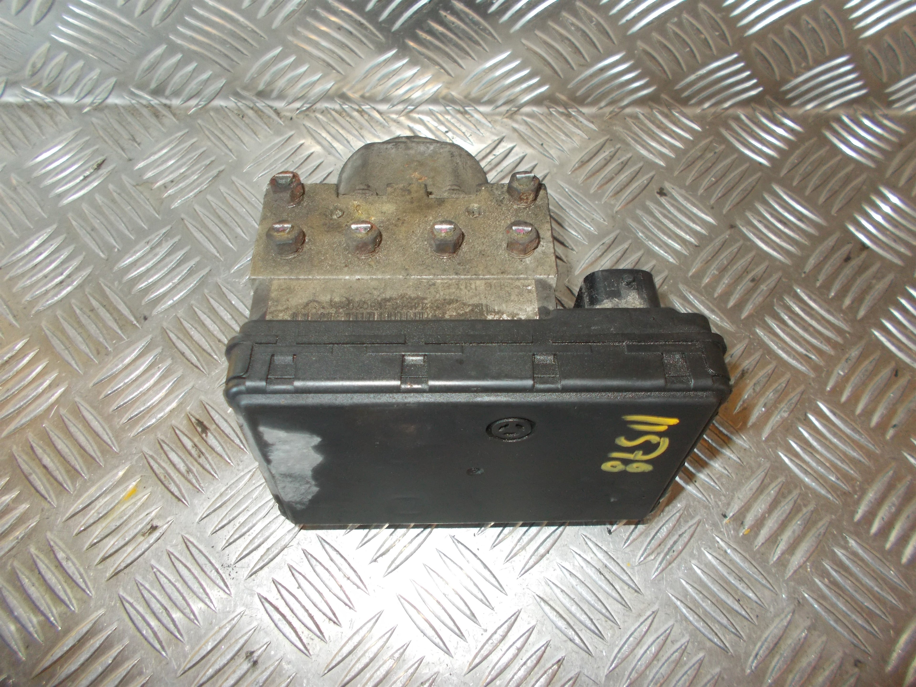 Toyota Corolla Verso ABS Pumpe Med OEM Nr. 8954113040 Fra Toyota Ophugger