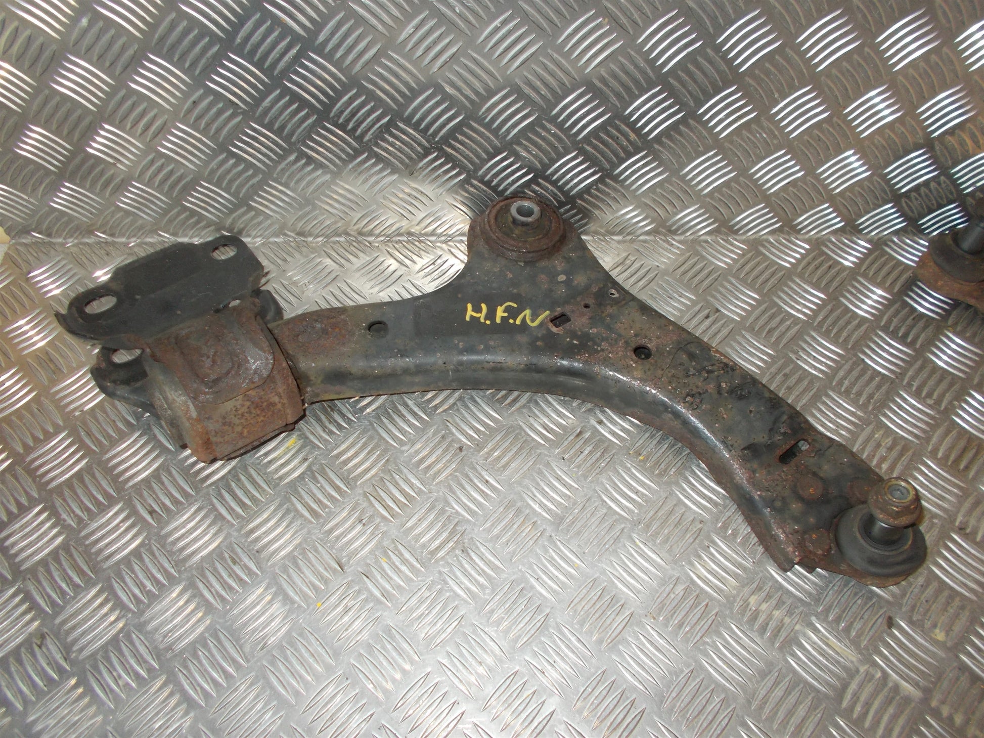 Volvo S60/V60 Bærearm F.N. H Med OEM Nr. 31317662 Fra Volvo Ophugger