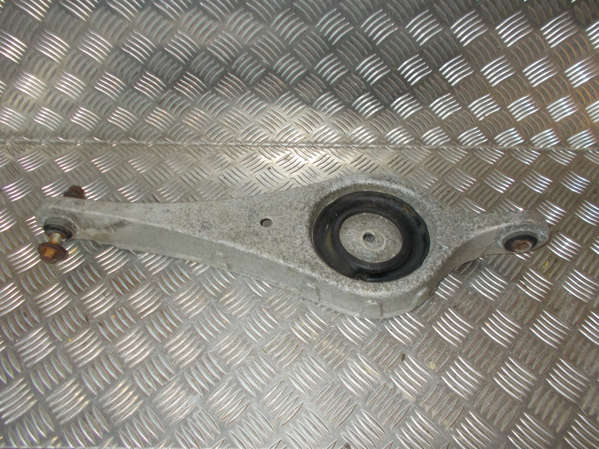 Volvo S60/V60 Bærearm Bag V Med OEM Nr. 31317602 Fra Volvo Ophugger