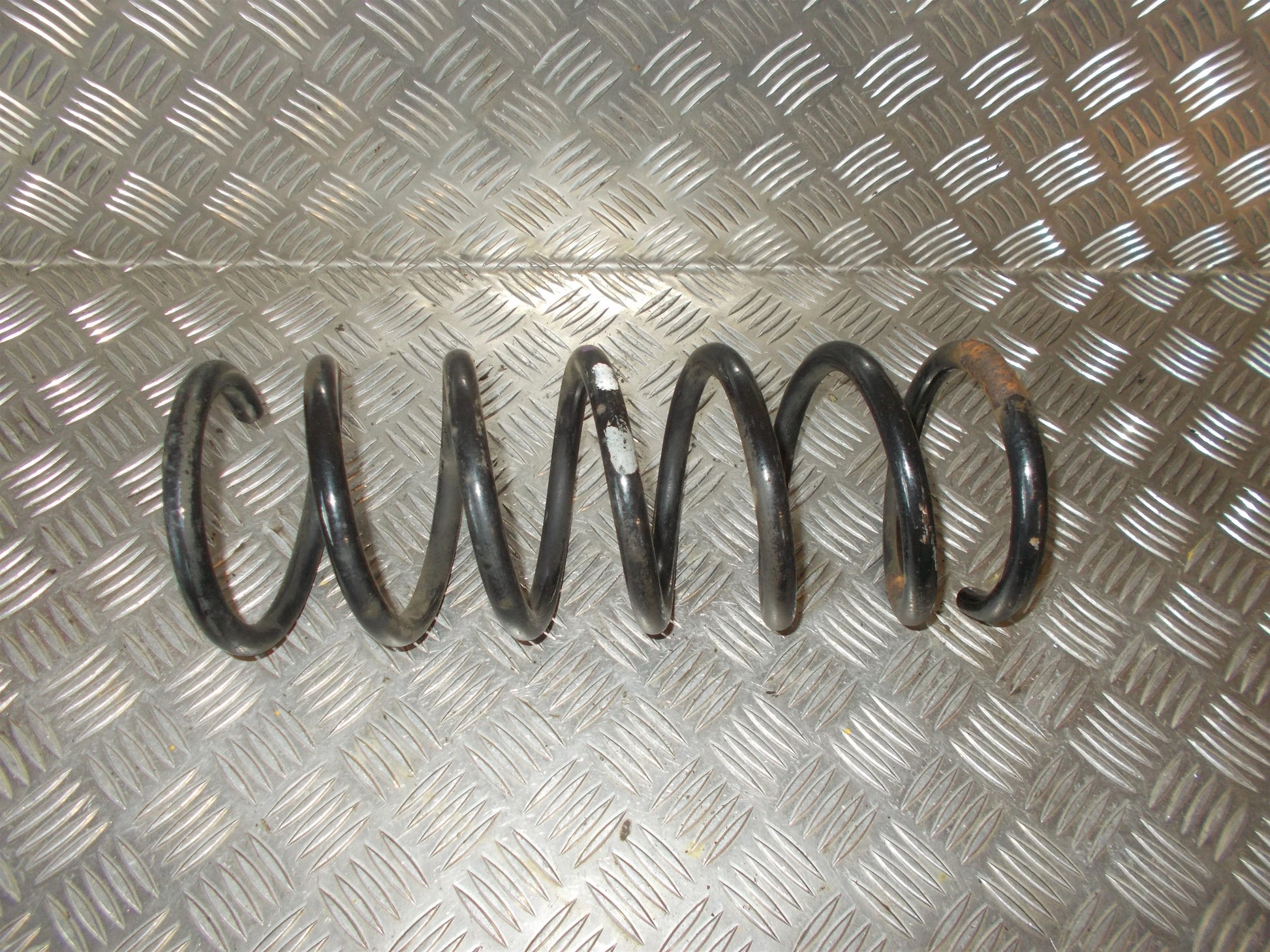 Volvo S60/V60 Bagfjeder Spiral Med OEM Nr. 31304057 Fra Volvo Ophugger