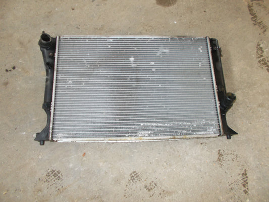 Toyota Corolla Verso Køler Med OEM Nr. 164000R011 Fra Toyota Ophugger