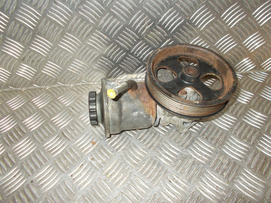 Toyota Corolla Verso Servopumpe Med OEM Nr. 4431005120 Fra Toyota Ophugger