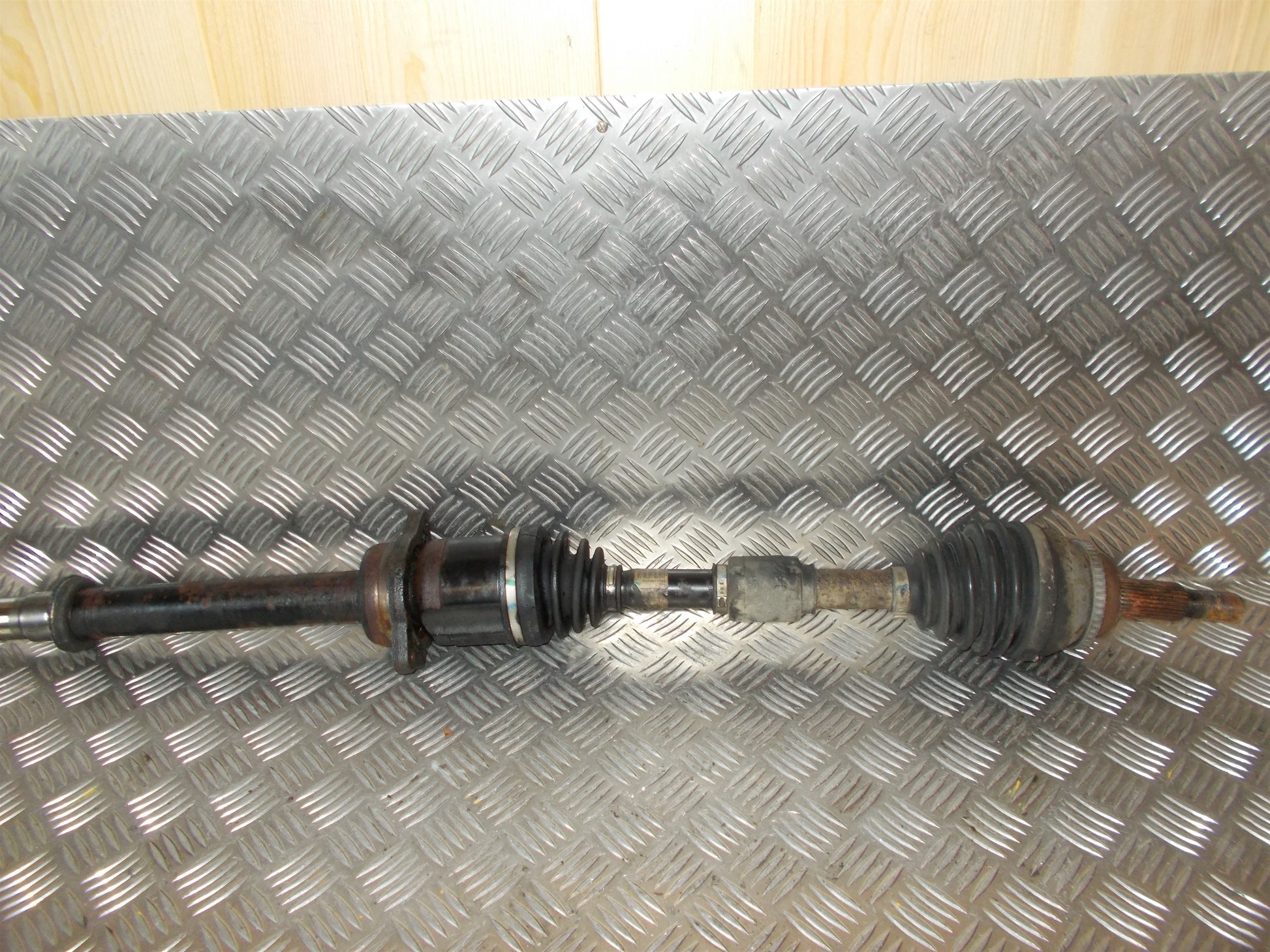 Toyota Corolla Verso Trækaksel For H Med OEM Nr. 4341005320 Fra Toyota Ophugger