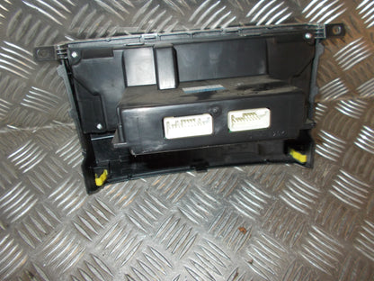Toyota Corolla Verso Radio Med OEM Nr. 559000F020 Fra Toyota Ophugger