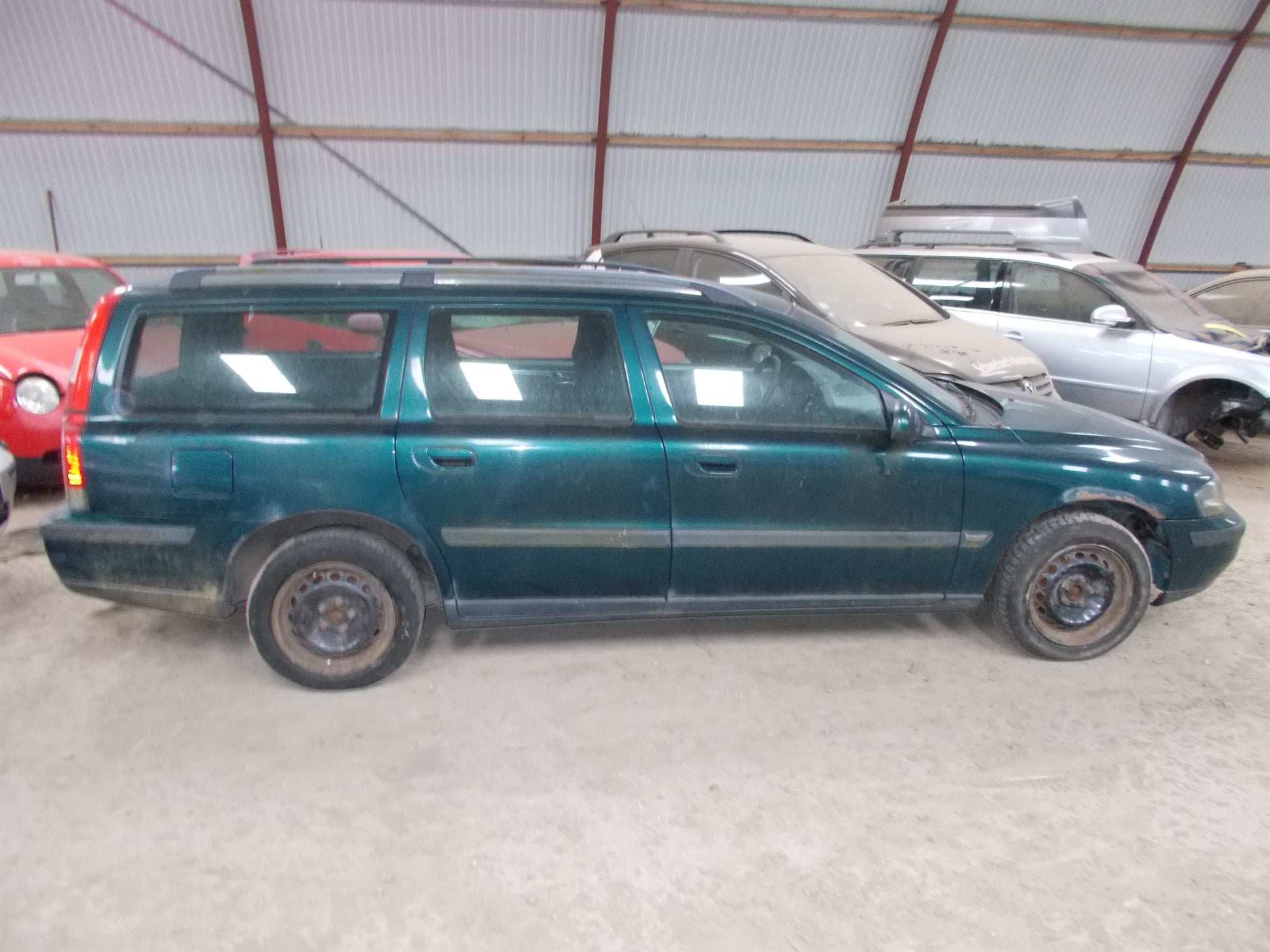 Volvo V70 Pluk-Selv-Bil Med OEM Nr. Ophugger Fra Volvo Ophugger