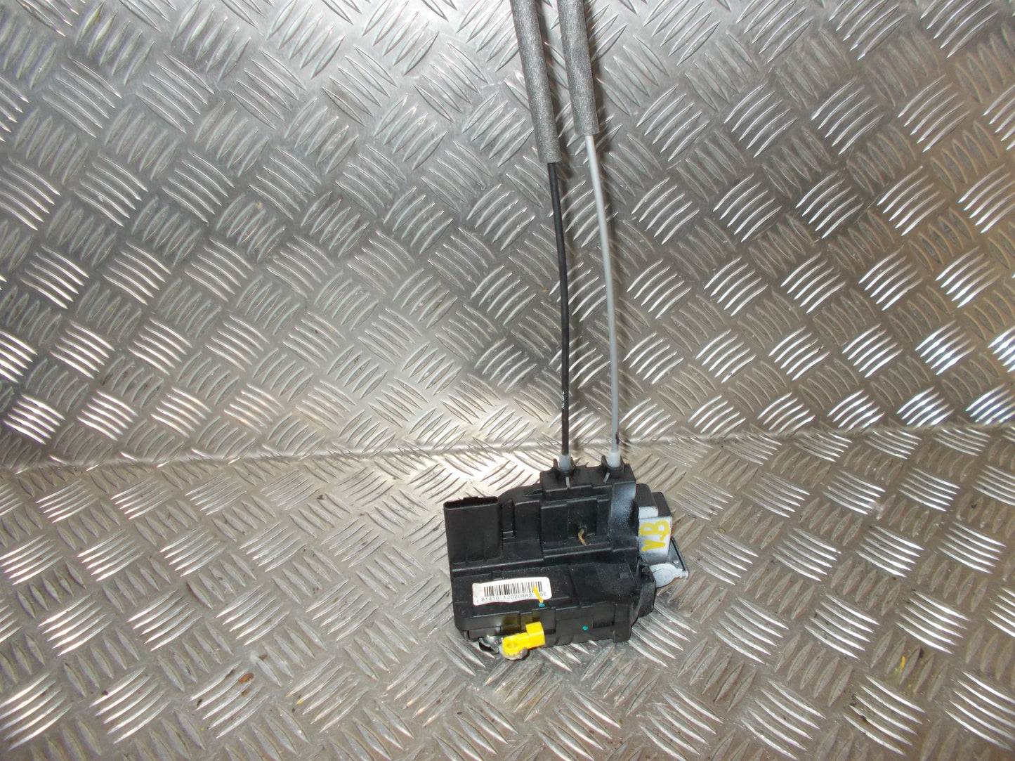 Hyundai I20 NL Dørlås Med OEM Nr. 814101J020RR2 Fra Hyundai Ophugger