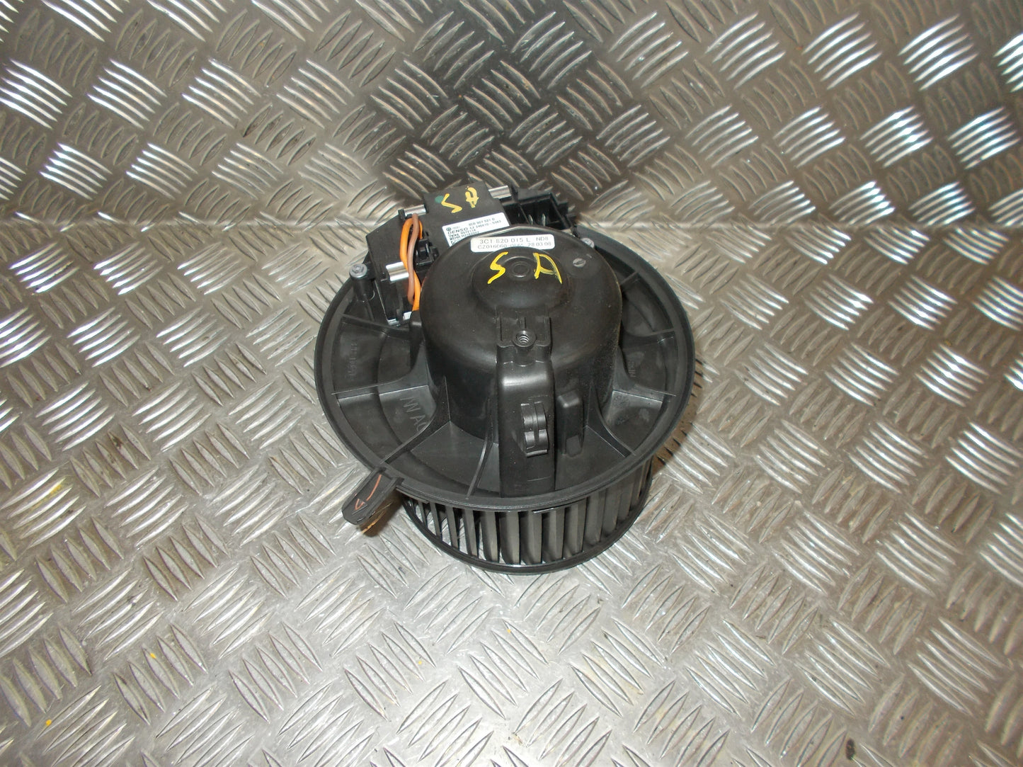 VW Golf 5 1K Varmeblæser Med OEM Nr. 3C0907521D Fra VW Ophugger