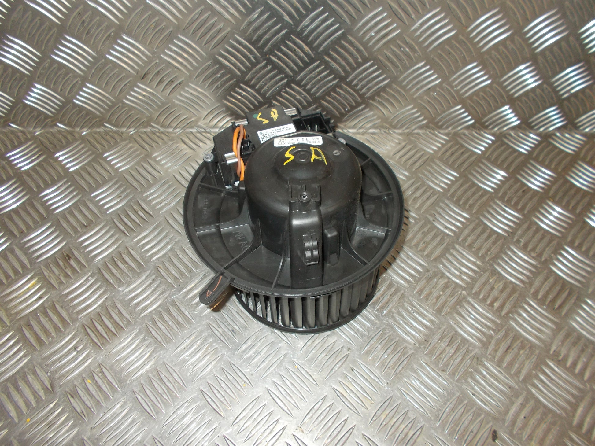 VW Golf 5 1K Varmeblæser Med OEM Nr. 3C0907521D Fra VW Ophugger