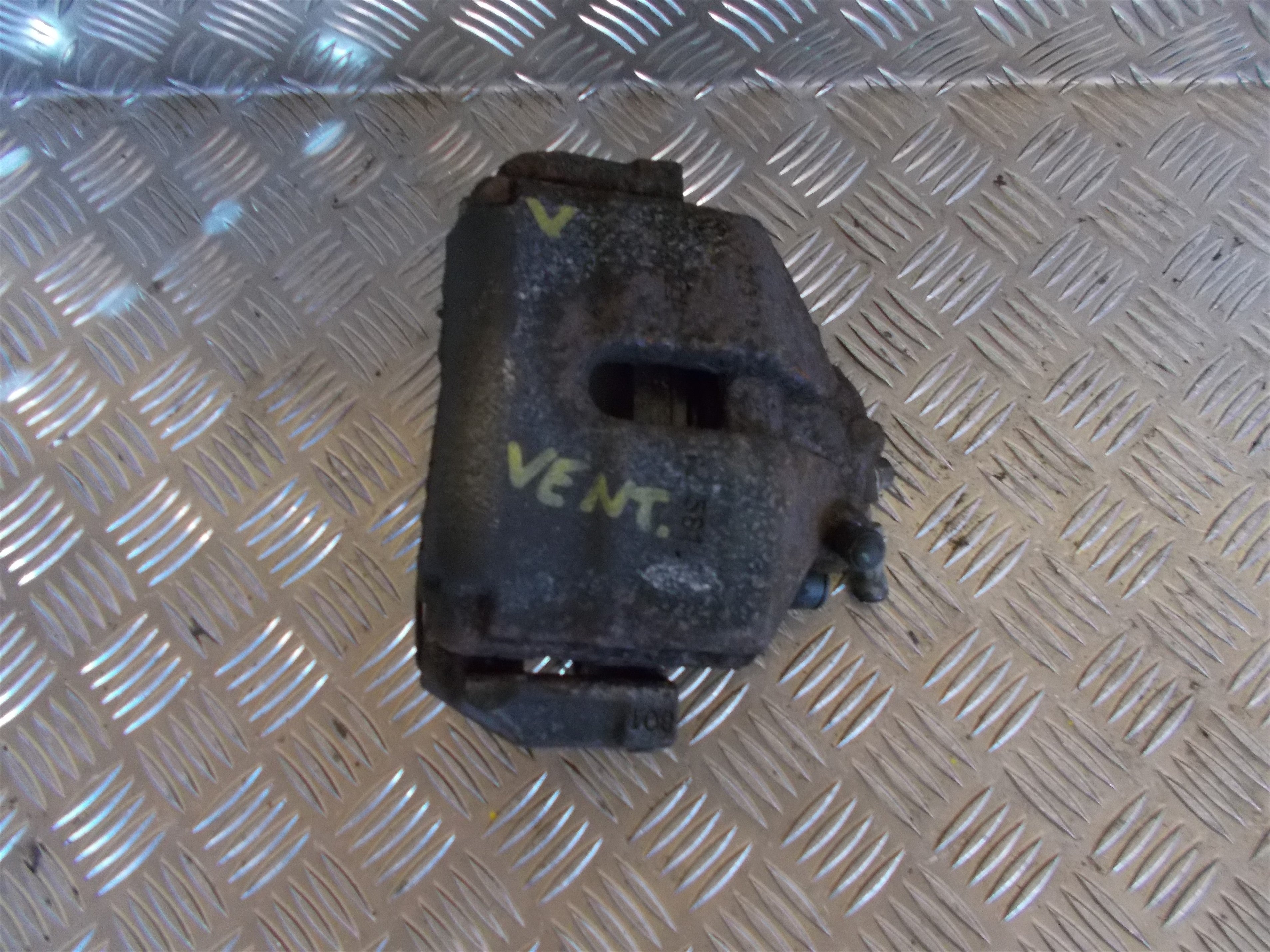 VW Golf 5 1K Bremsekaliber Vf Med OEM Nr. 1K0615123E Fra VW Ophugger