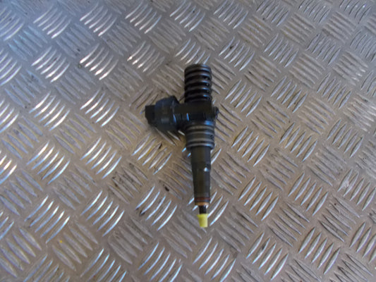 VW Golf 5 1K Dyse Med OEM Nr. 038130073AG Fra VW Ophugger