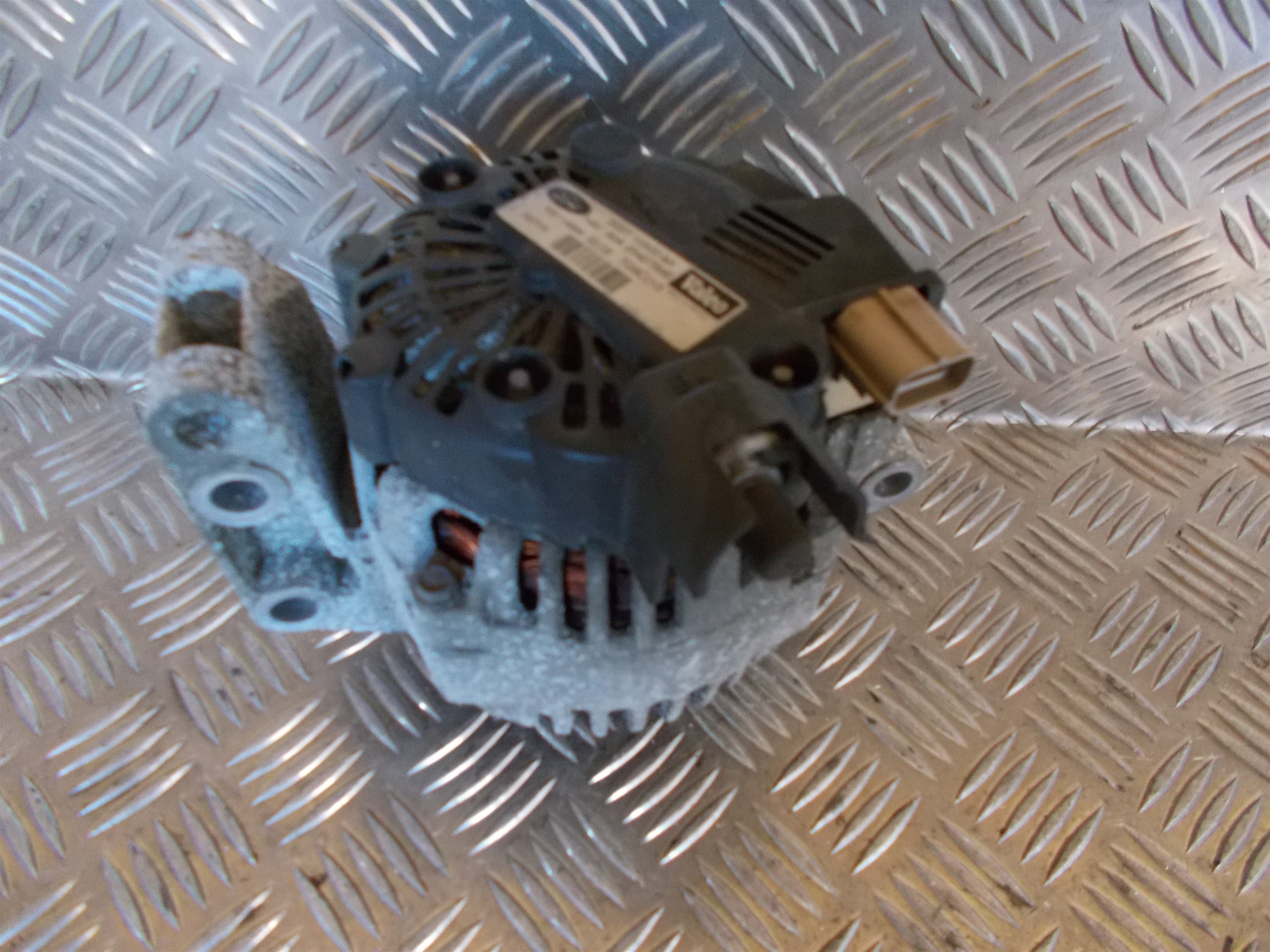 Ford Ka Generator Med OEM Nr. 3S5T10300AC Fra Ford Ophugger