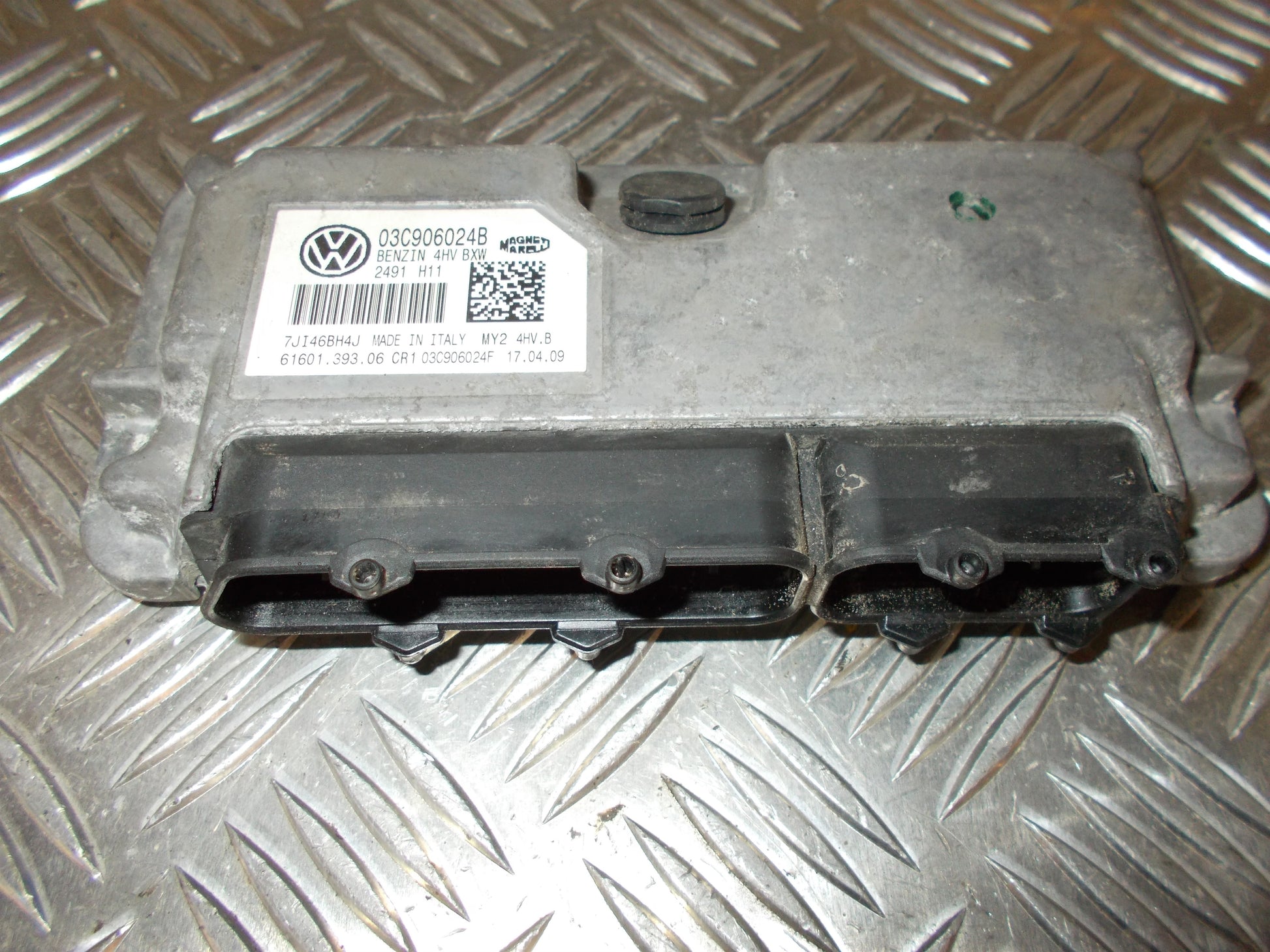 Skoda Fabia Motorstyring - Motorstyreboks - Injection Elboks Med OEM Nr. 03C0906024B Fra Skoda Ophugger