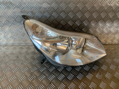 Citroen C5 Forlygte Med OEM Nr. 620843 Fra Citroen Ophugger