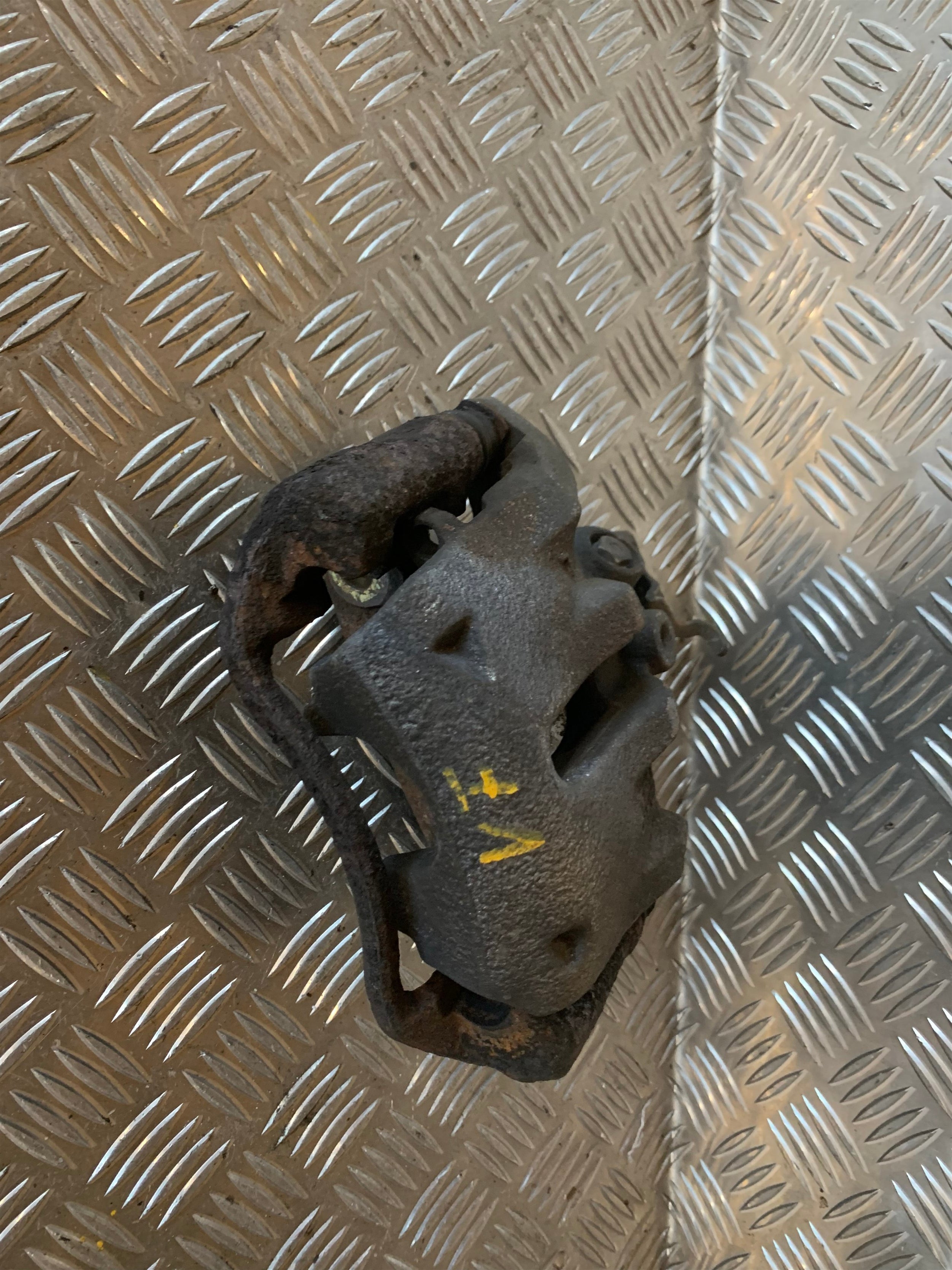 Citroen C5 Bremsekaliber Vf Med OEM Nr. 4400L6 Fra Citroen Ophugger
