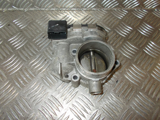 Peugeot 206 Spjældhus Med OEM Nr. Ophugger Fra Peugeot Ophugger