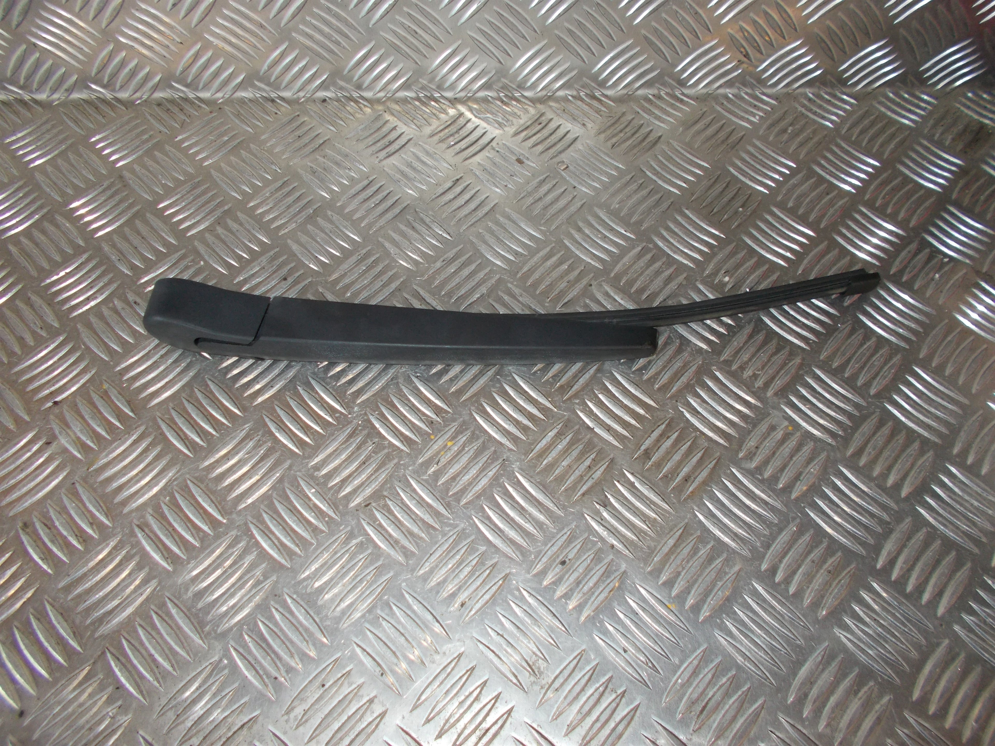 BMW 3-Serie E90/E91/E92/E Viskerarm Med OEM Nr. Ophugger Fra BMW Ophugger