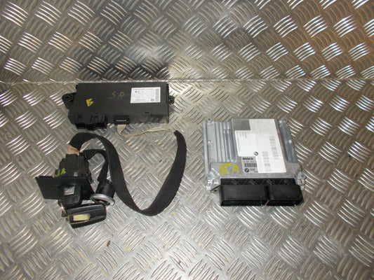 BMW 3-Serie E90/E91/E92 Motorstyring - Motorstyreboks - Injection Elboks Med OEM Nr. 0281014238 Fra BMW Ophugger