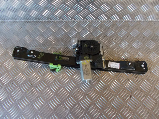 BMW 3-Serie E90/E91/E92 Rudemotor - Rudehejs Med OEM Nr. 707588313 Fra BMW Ophugger