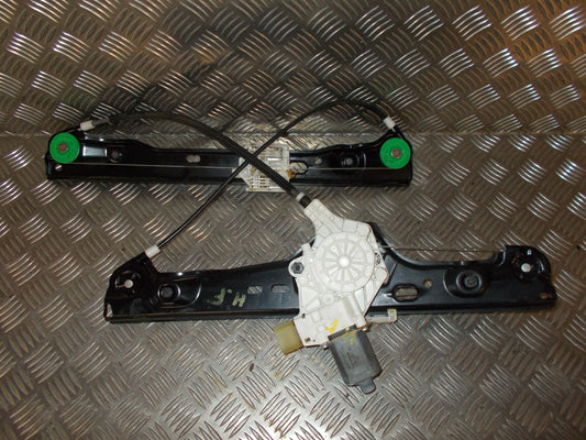 BMW 3-Serie E90/E91/E92 Rudemotor - Rudehejs Med OEM Nr. 6927028 Fra BMW Ophugger