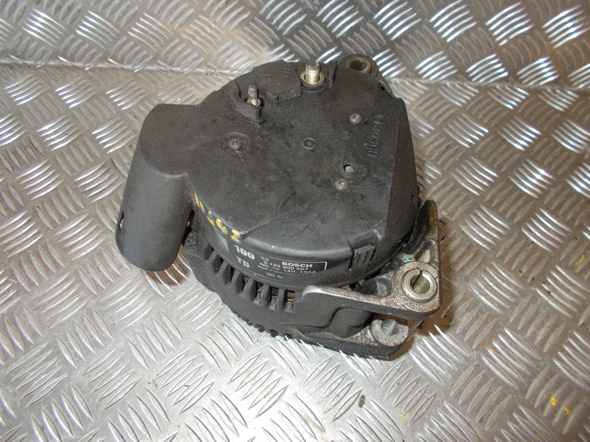 Opel Vectra B Generator Med OEM Nr. 0123500007 Fra Opel Ophugger