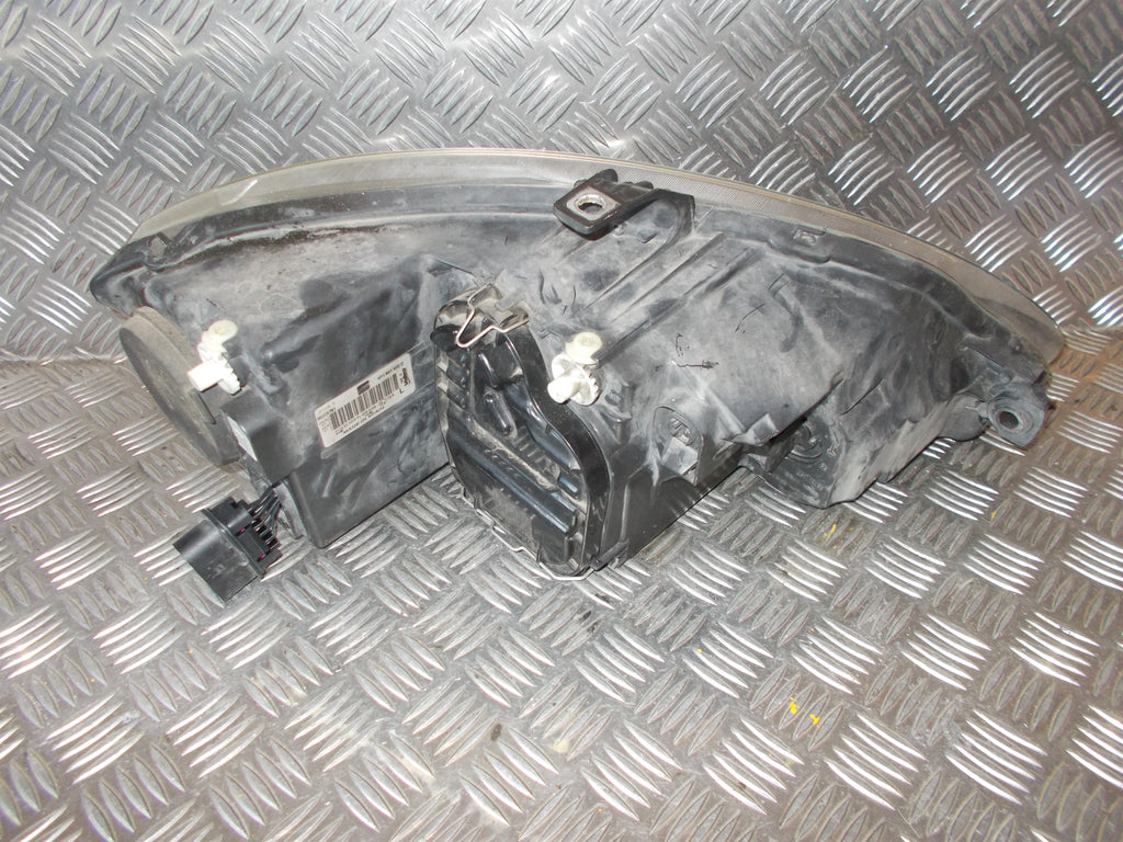 Seat Altea Forlygte Med OEM Nr. 5P1941005D Fra Seat Ophugger