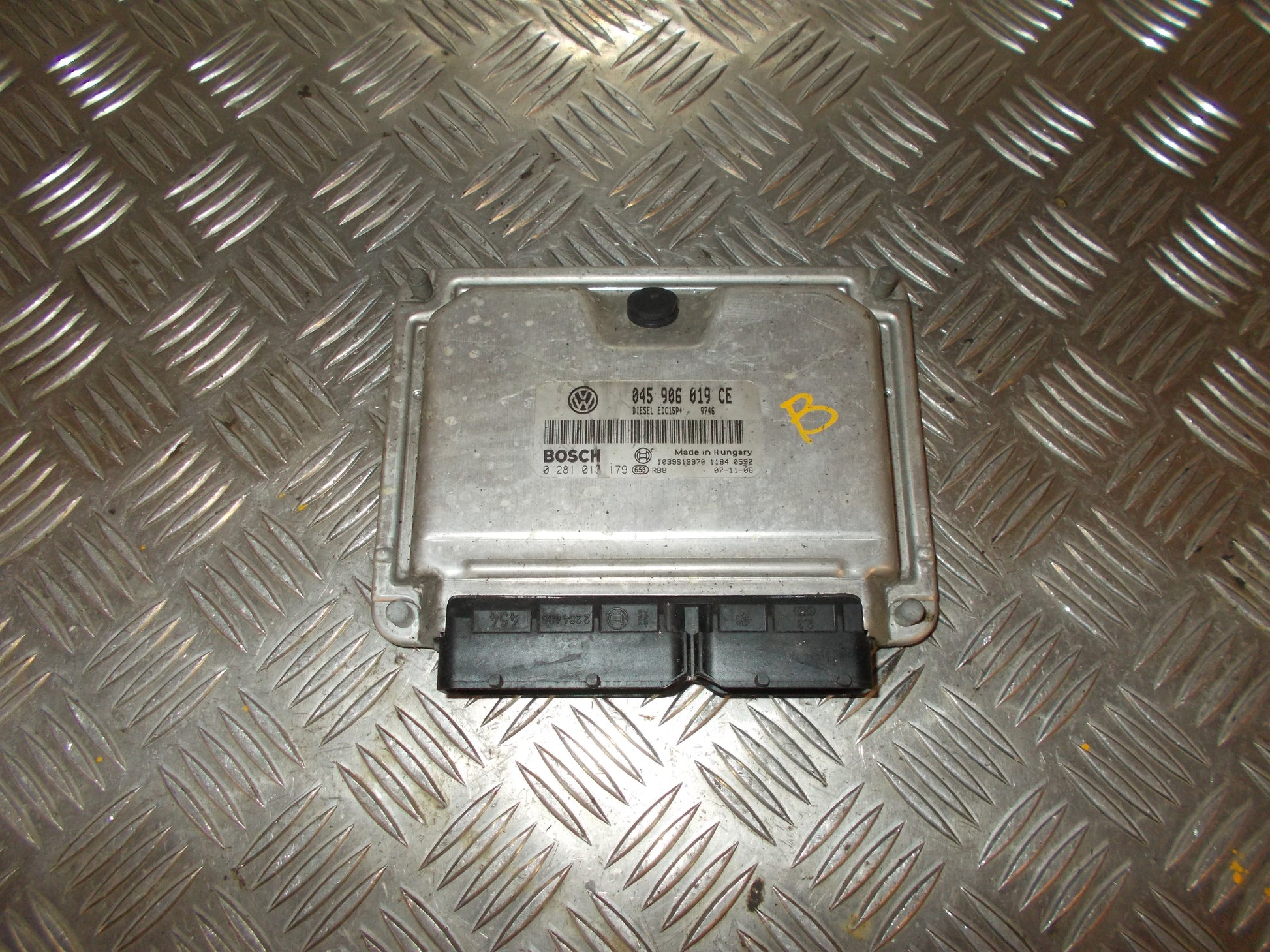 Skoda Fabia Motorstyring - Motorstyreboks - Injection Elboks Med OEM Nr. 0281013179 Fra Skoda Ophugger