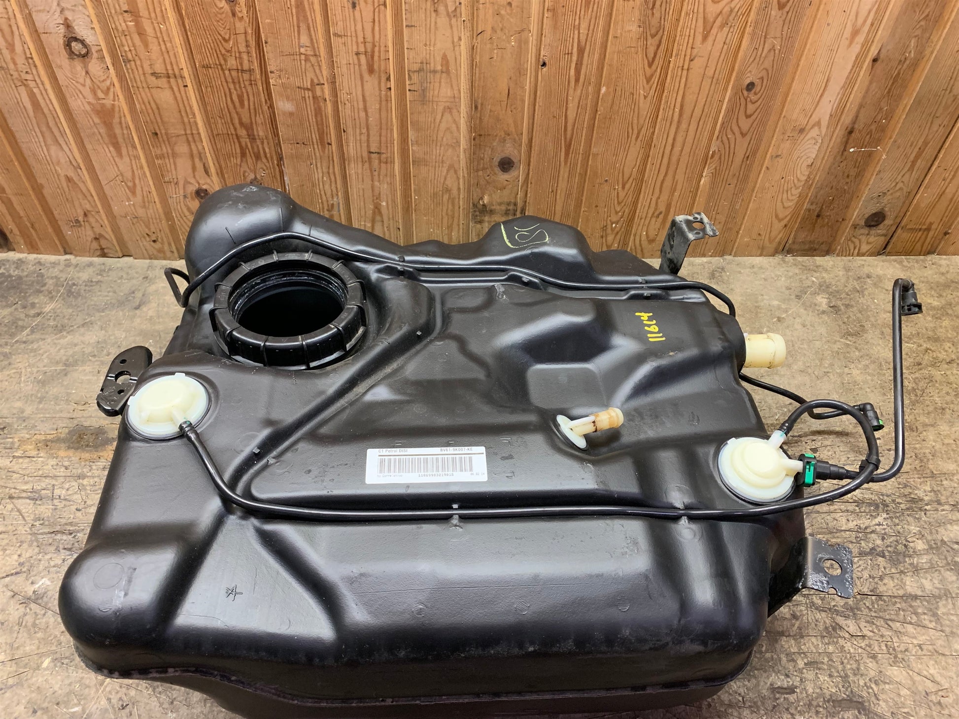 Ford C‑Max 2 Tank Med OEM Nr. BV619K007KE Fra Ford Ophugger