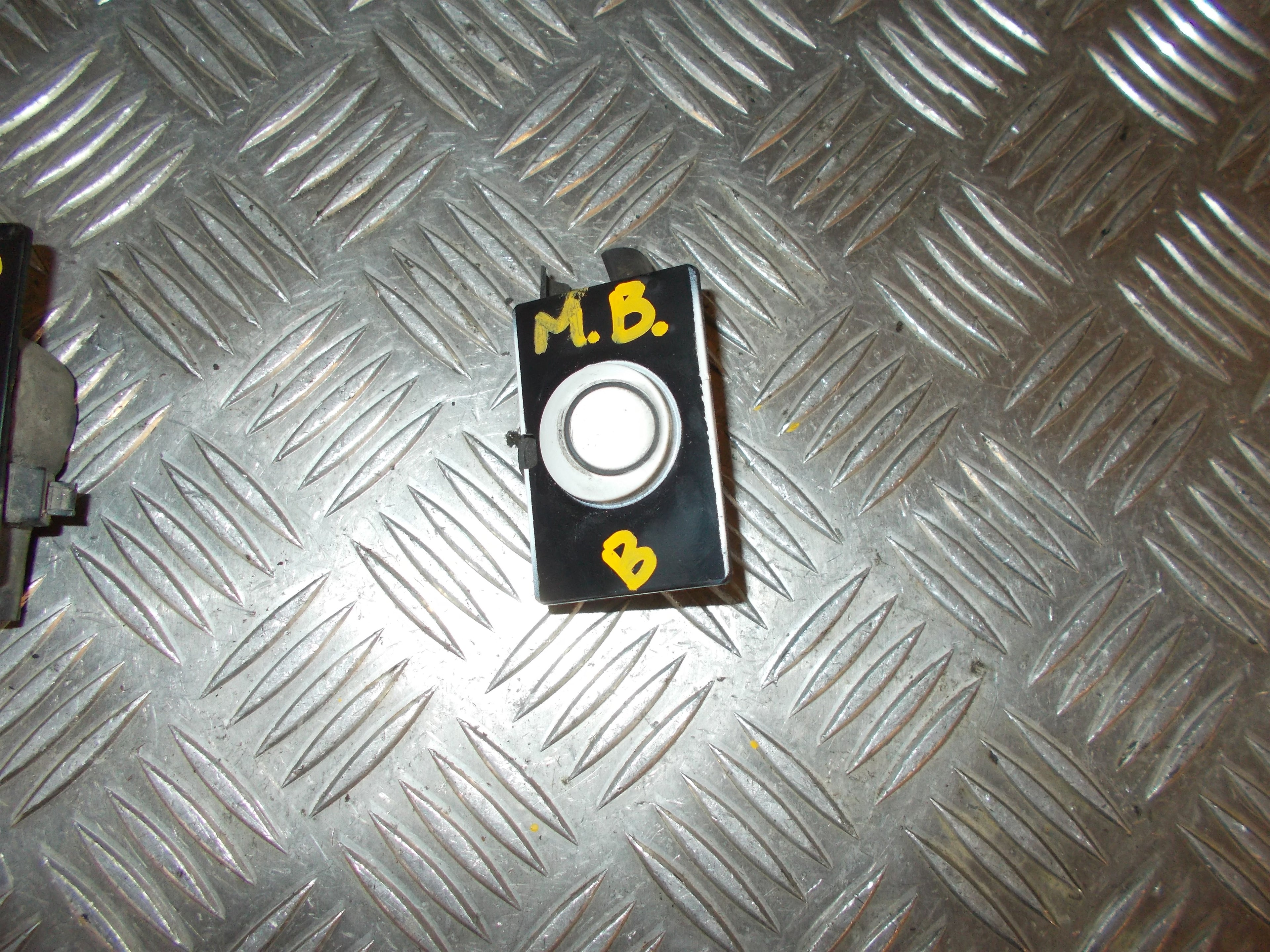 VW Up  Pdc Sensor/Baksensor Med OEM Nr. 1S0919275 Fra VW Ophugger