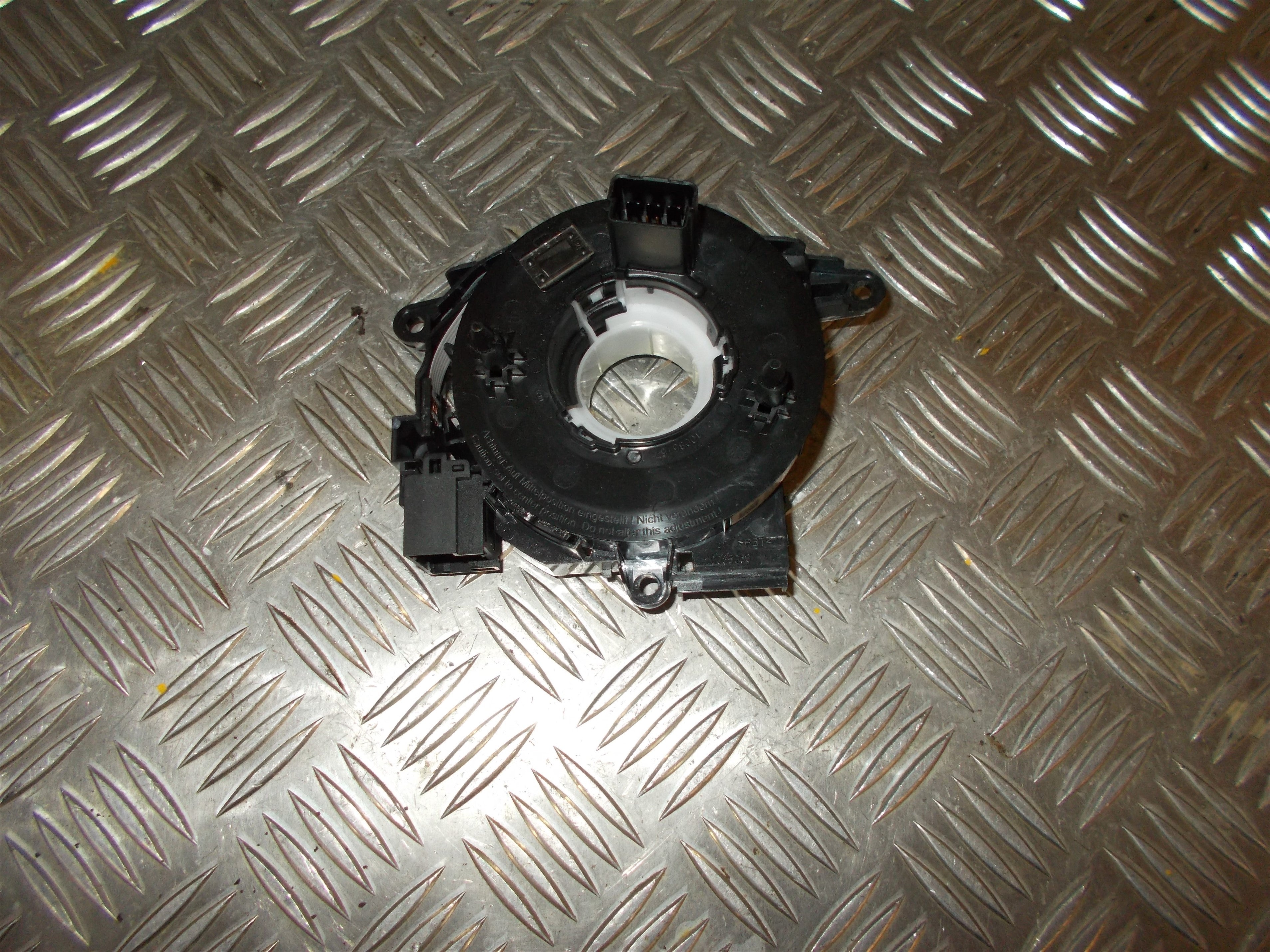 VW Up Airbag Stelring Med OEM Nr. 6RA959653 Fra VW Ophugger