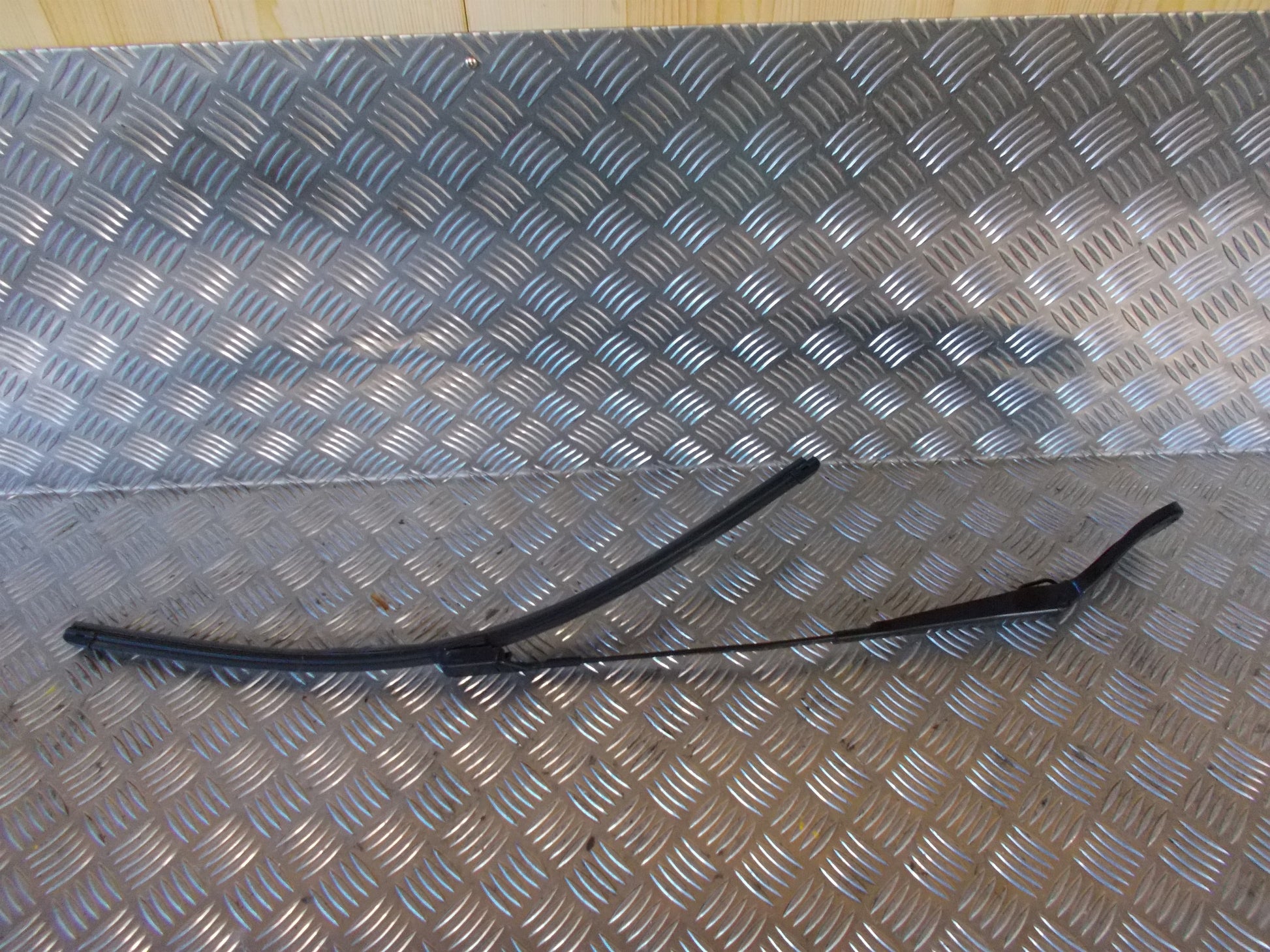 Volvo XC60 Viskerarm Med OEM Nr. 30753525 Fra Volvo Ophugger