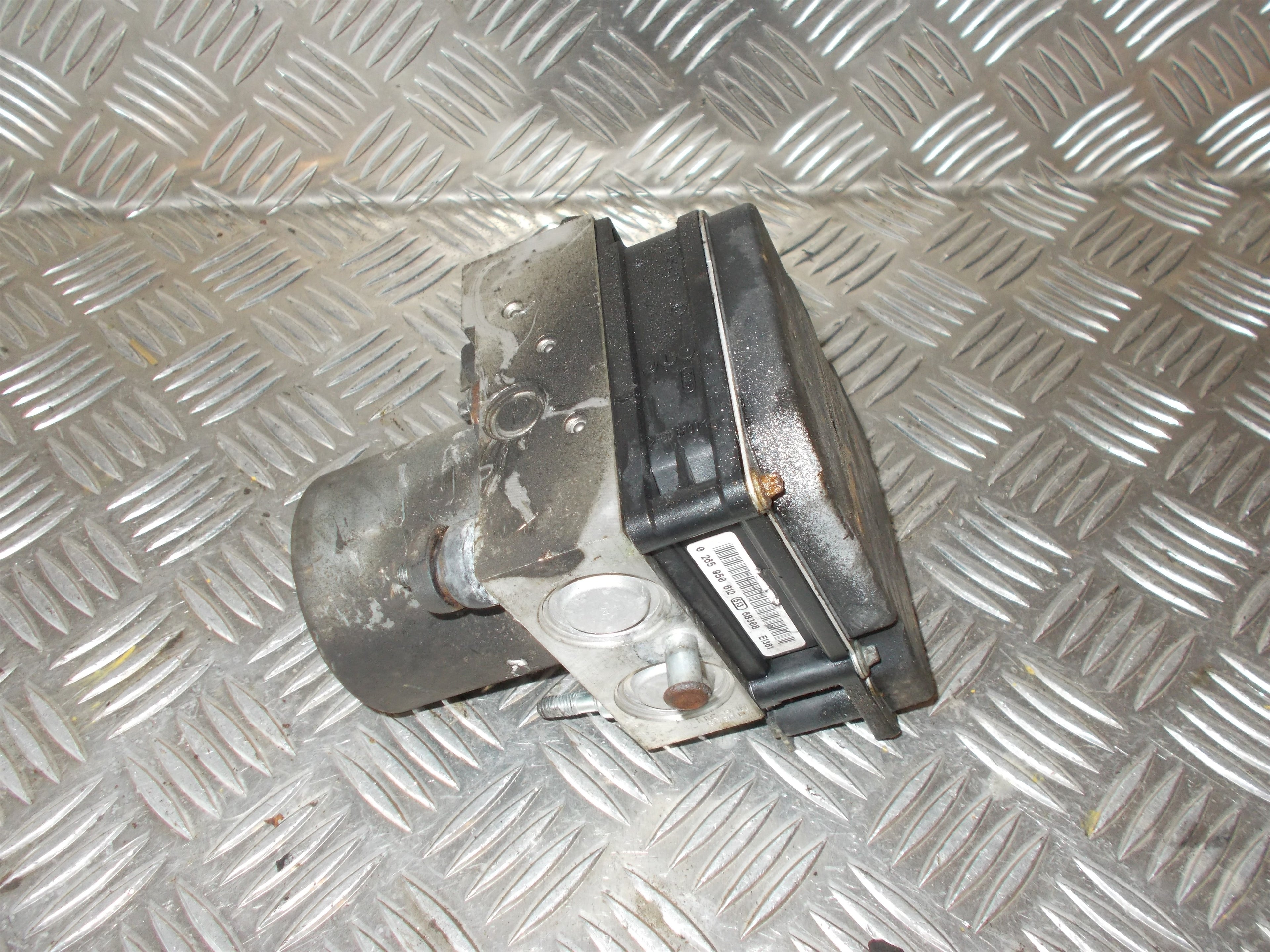 Hyundai Sonata ABS Pumpe Med OEM Nr. 589203K101 Fra Hyundai Ophugger