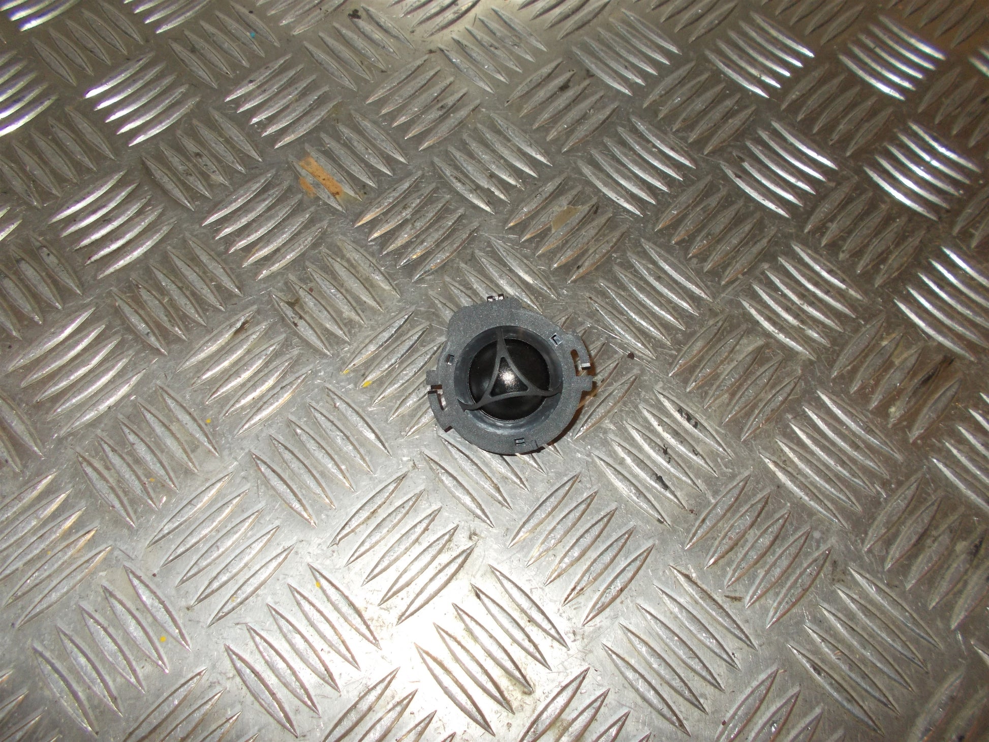 Audi A6 4G Højttaler Med OEM Nr. 4G1035399 Fra Audi Ophugger