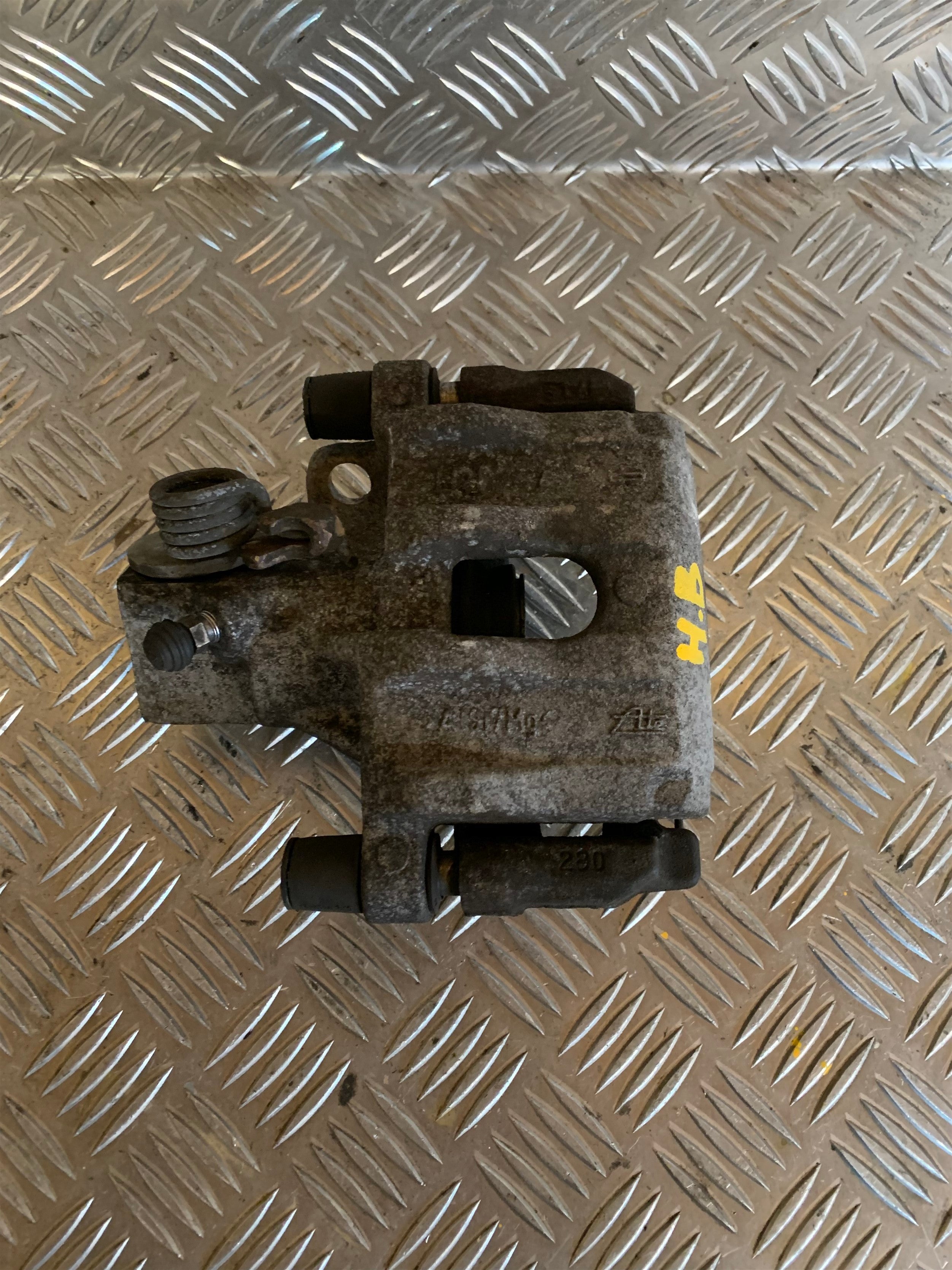 Volvo S40/V50 Bremsekaliber Hb Med OEM Nr. 36000903 Fra Volvo Ophugger