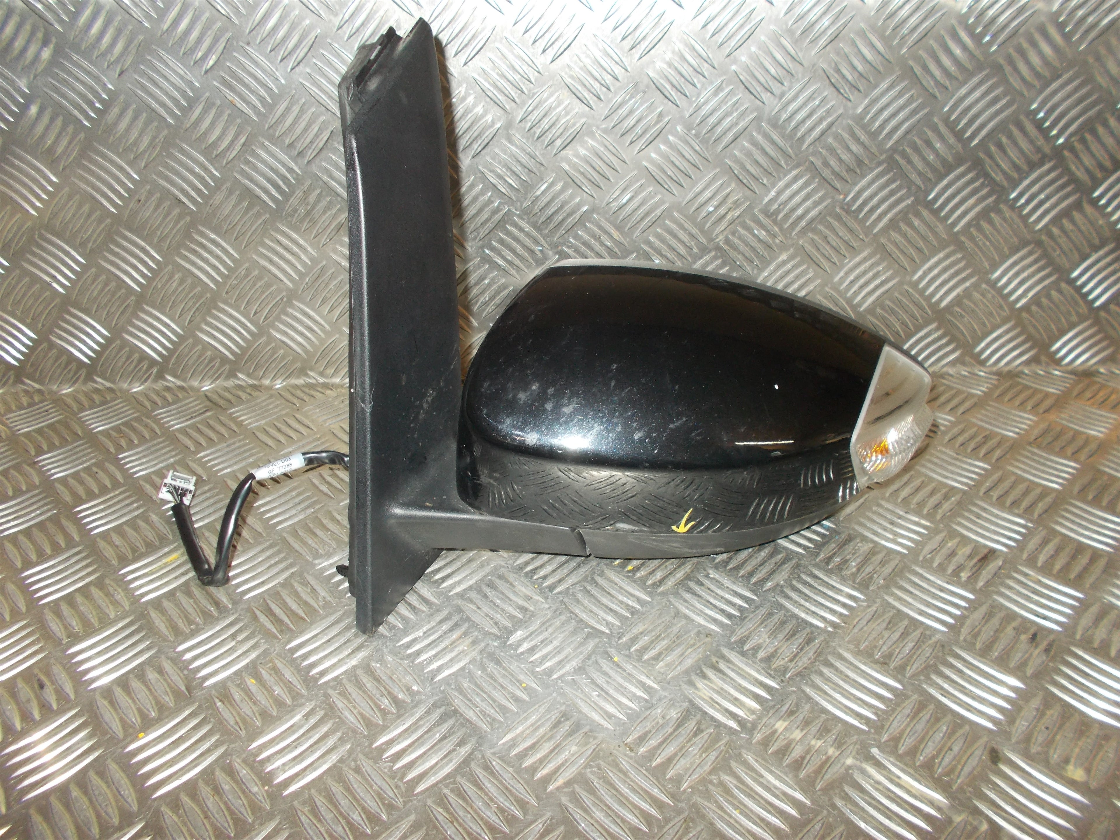 Ford C-Max 2 Sidespejl Med OEM Nr. AM5117683FL Fra Ford Ophugger