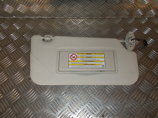 Ford C‑Max 2 Solskærm Med OEM Nr. AM51A04101DA3AM1 Fra Ford Ophugger