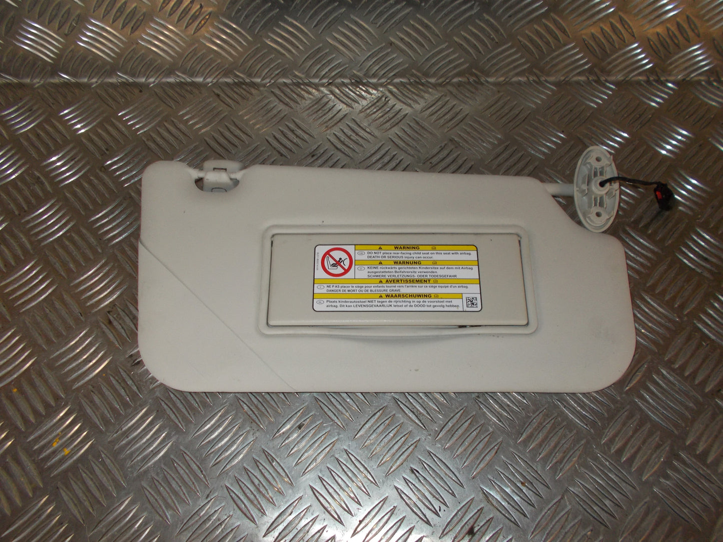 Ford C‑Max 2 Solskærm Med OEM Nr. AM51A04100KB3AM1 Fra Ford Ophugger