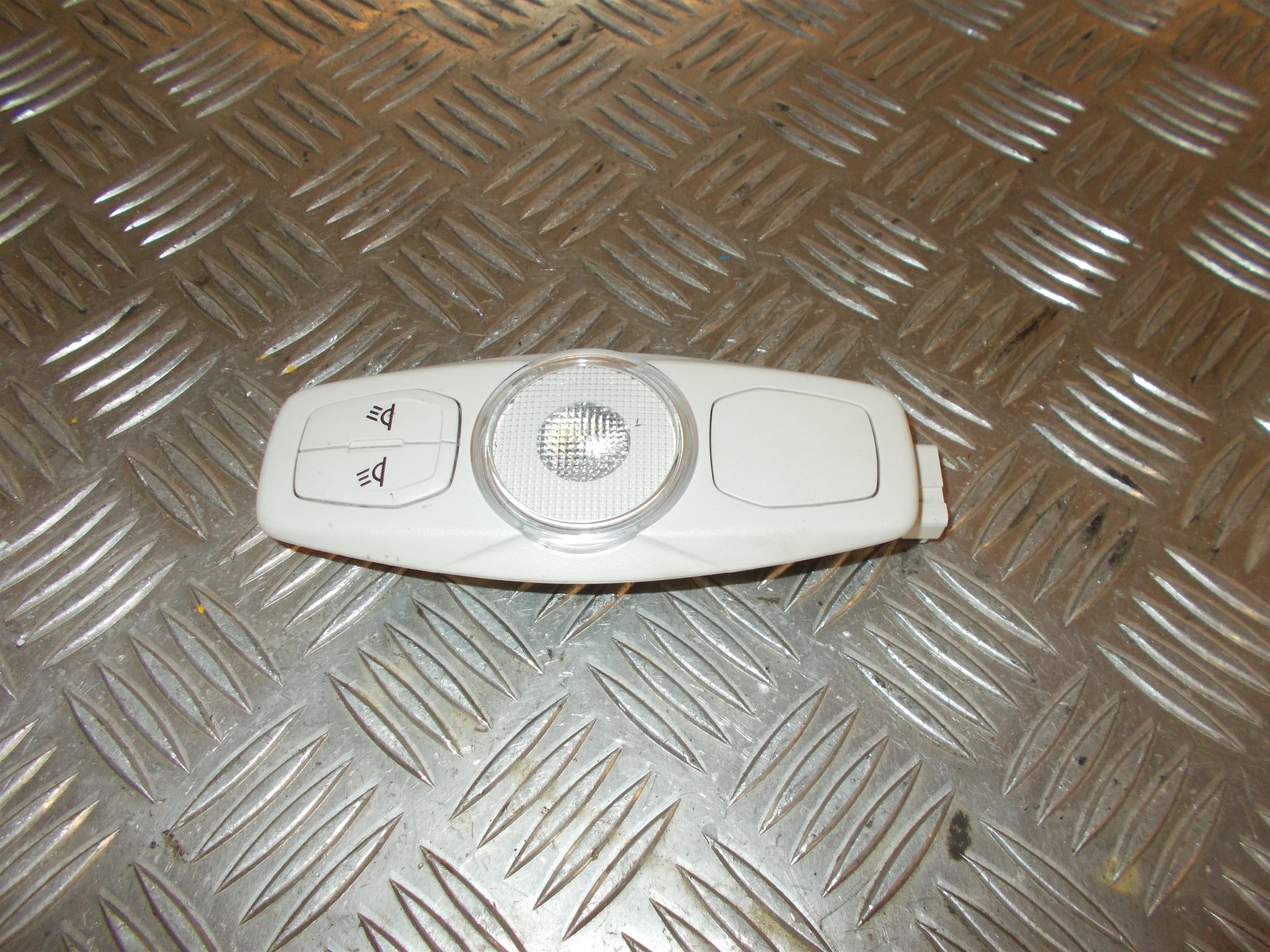 Ford C‑Max 2 Loftslys Med OEM Nr. AM5113K767BE Fra Ford Ophugger