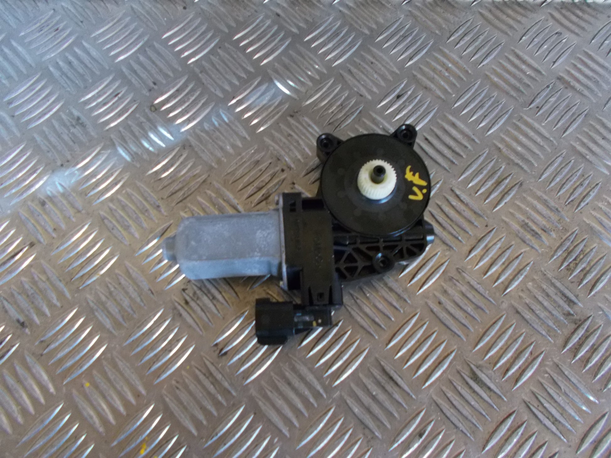 Ford C‑Max 2 Rudemotor - Rudehejs Med OEM Nr. 131006918957102 Fra Ford Ophugger