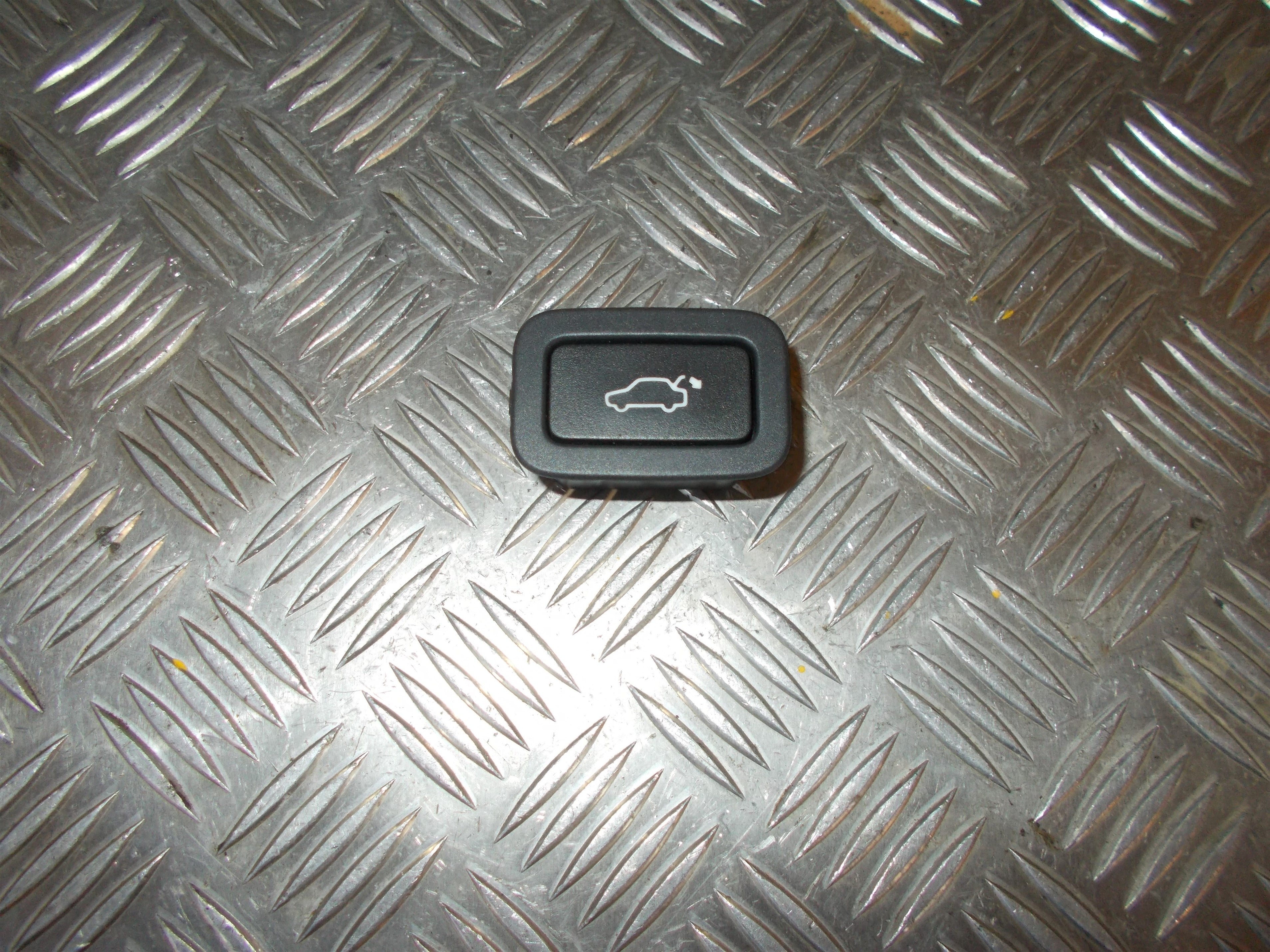 Volvo Xc60 Kontakt Diverse Med OEM Nr. 31264960AA Fra Volvo Ophugger